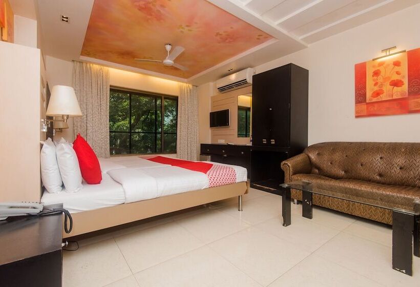 Hotel The Khwaishh Presidency