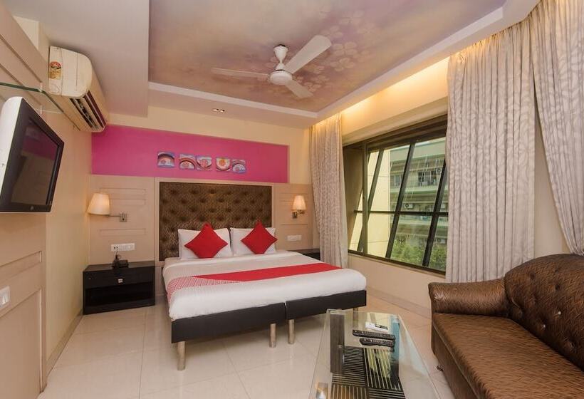 Hotel The Khwaishh Presidency