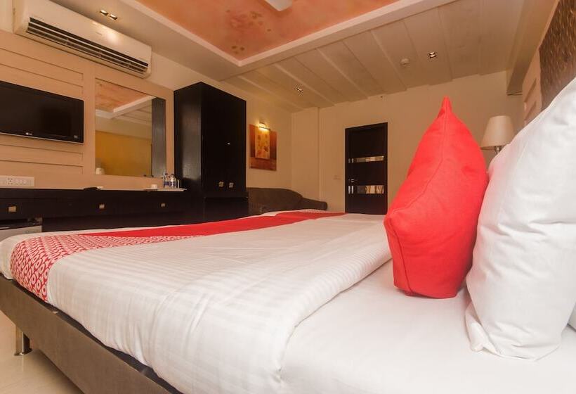 Hotel The Khwaishh Presidency