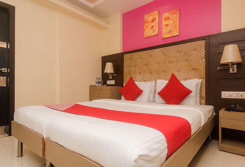 Hotel The Khwaishh Presidency