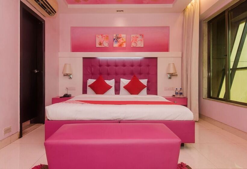 Hotel The Khwaishh Presidency