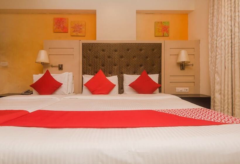 Hotel The Khwaishh Presidency