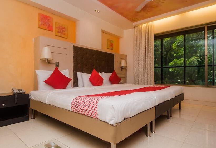 Hotel The Khwaishh Presidency