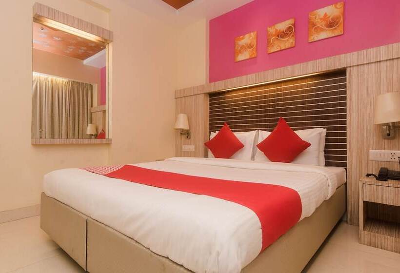 Hotel The Khwaishh Presidency