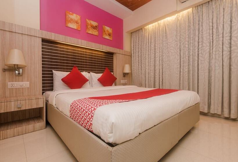 Hotel The Khwaishh Presidency