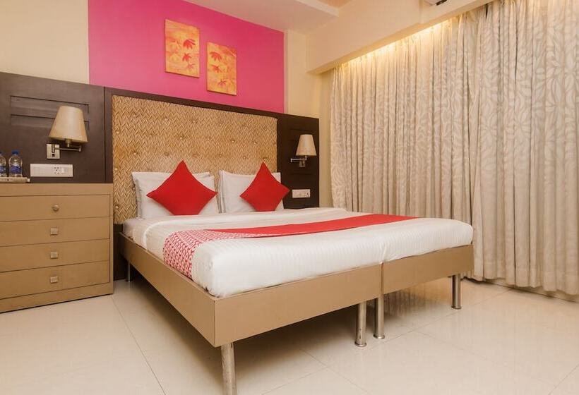 Hotel The Khwaishh Presidency