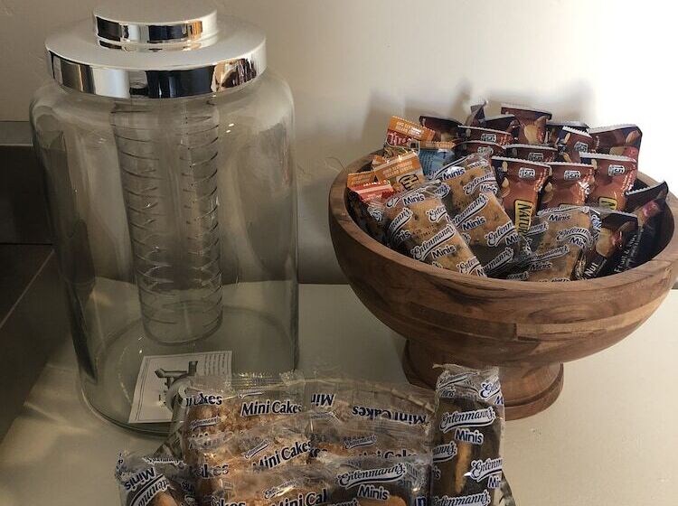 모텔 Blue Sage Inn & Suites