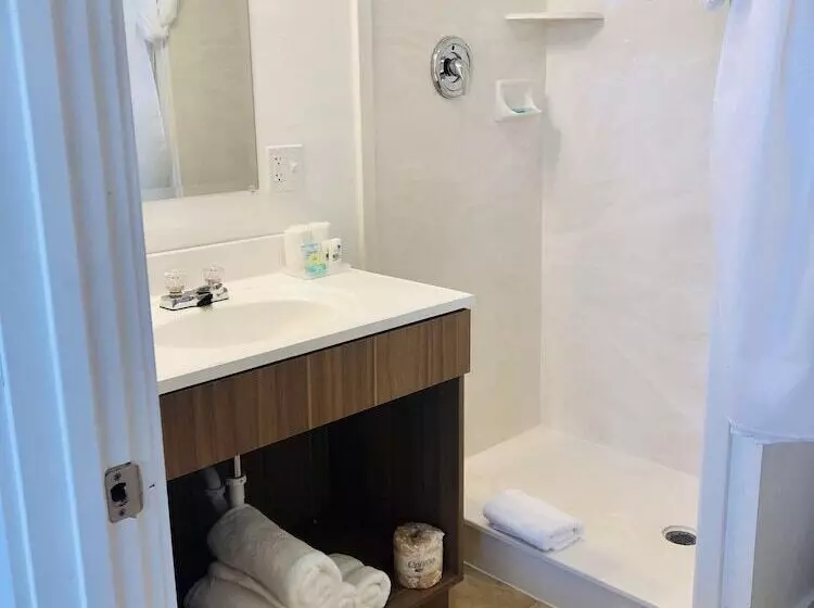 モーテル Blue Sage Inn & Suites