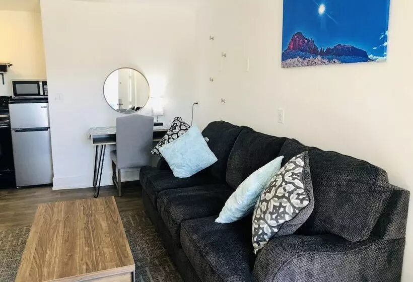 モーテル Blue Sage Inn & Suites