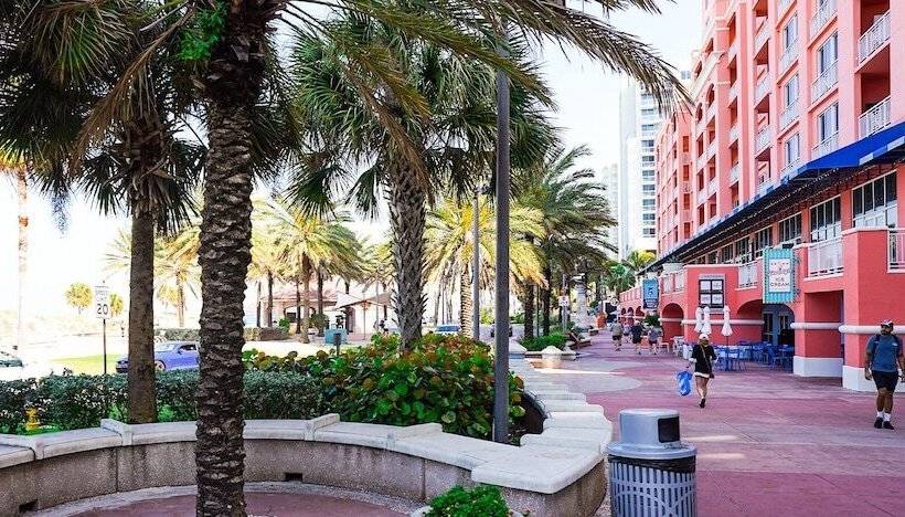 فندق على الطريق Devon Shores