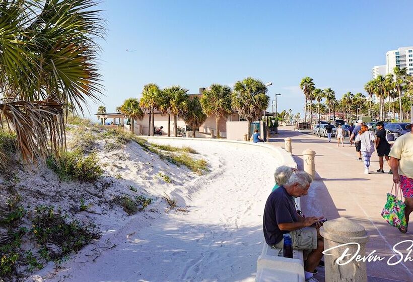 فندق على الطريق Devon Shores