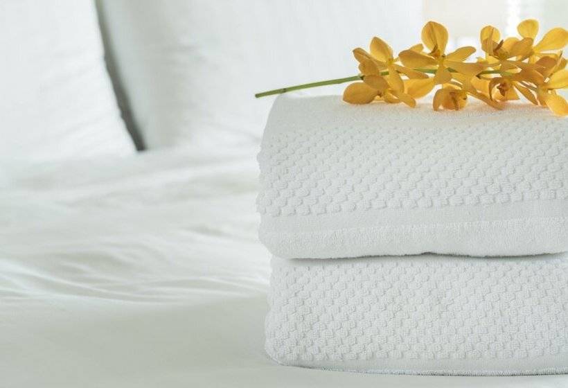 Indianhead Ironwood Motel