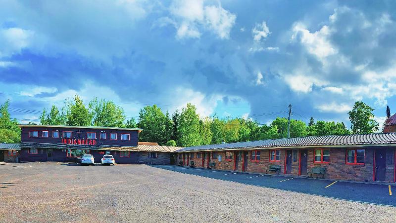 Indianhead Ironwood Motel