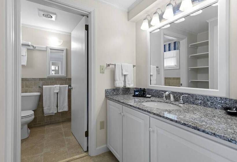 Motel The Sparhawk Oceanfront Resort