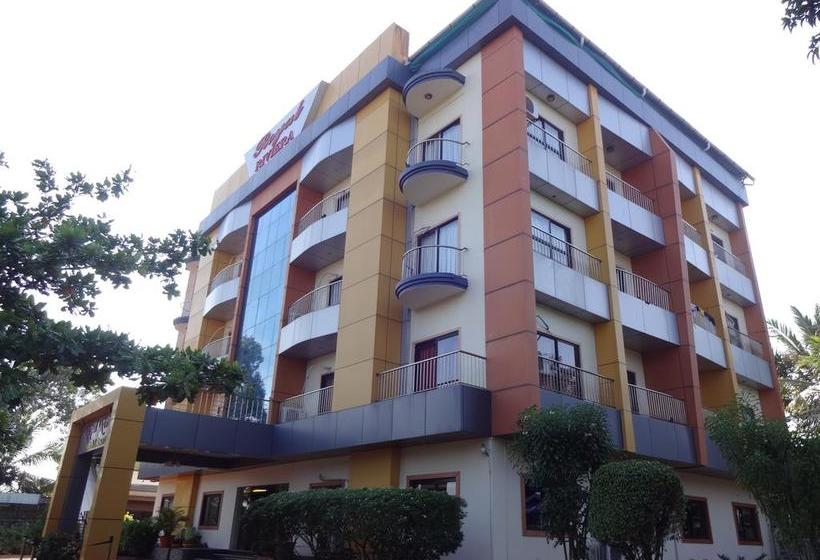 Royal Riviera  & Resort