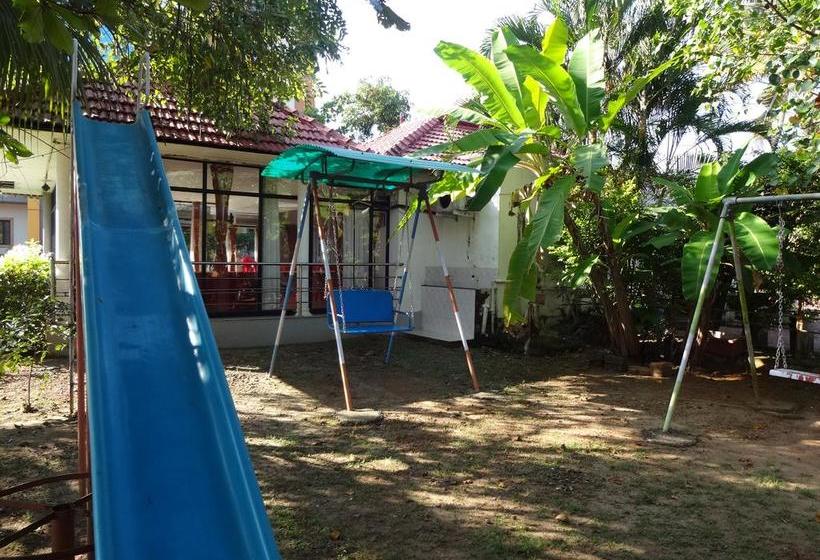 Royal Riviera  & Resort