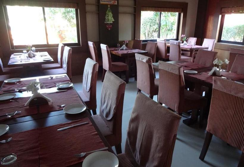 Royal Riviera  & Resort