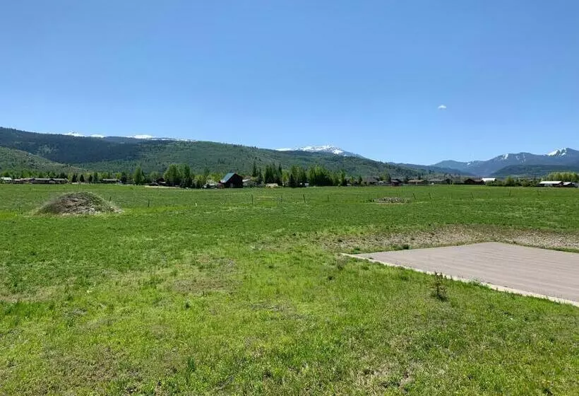 Teton Valley Motel