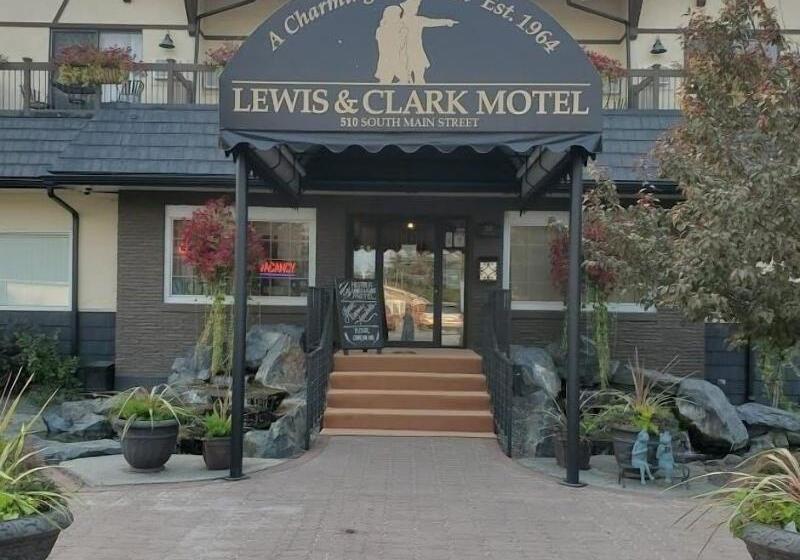 Three Forks Lewis & Clark Motel