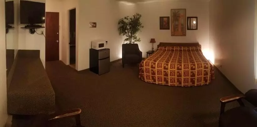 Amber Inn Motel