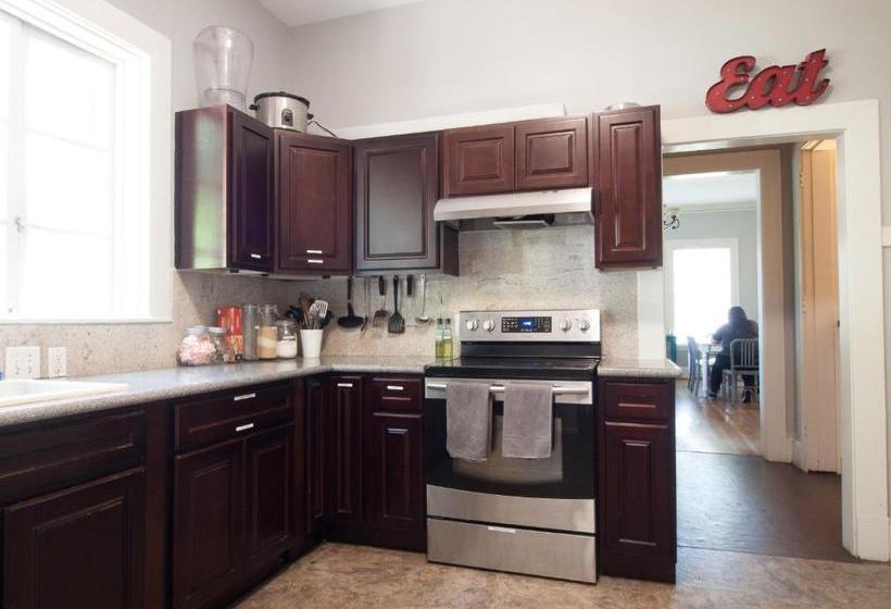 Hi  Houston The Morty Rich Hostel