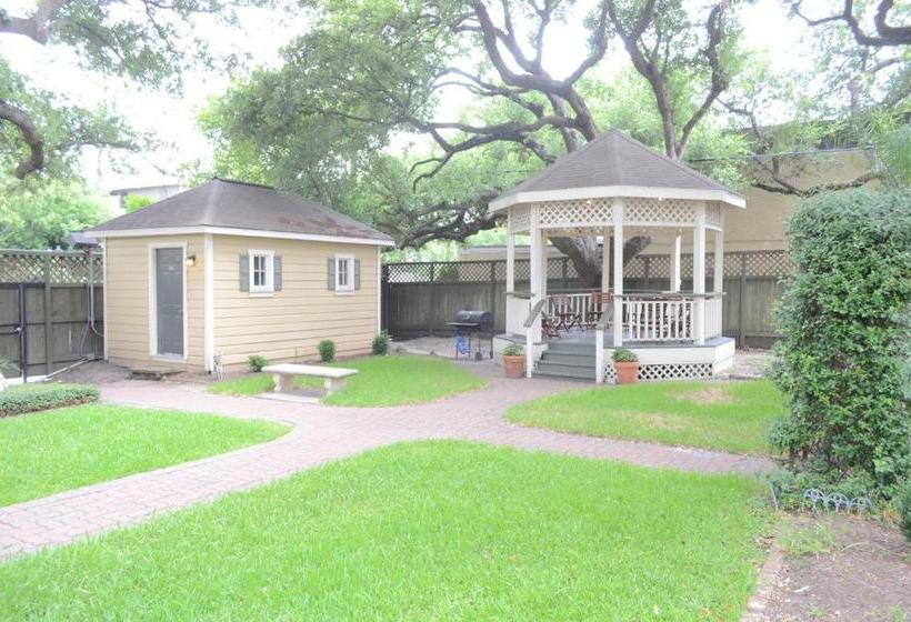 Hi  Houston The Morty Rich Hostel