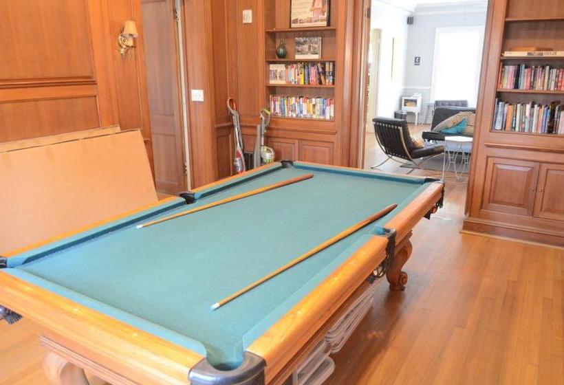 Hi  Houston The Morty Rich Hostel