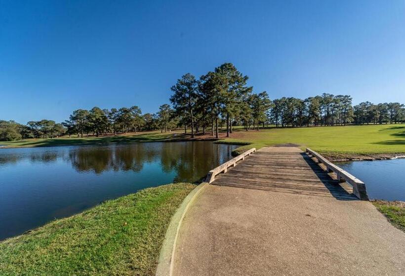 호텔 Dothan National Golf Club And