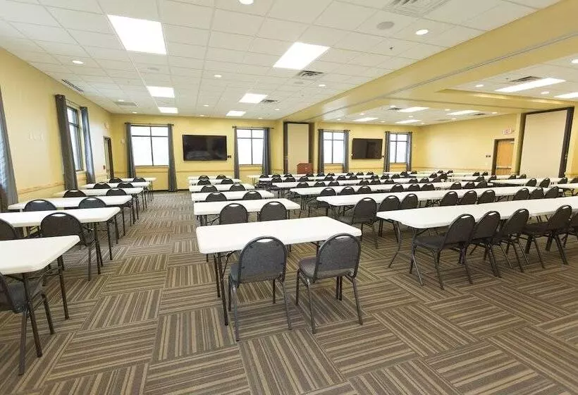 Hotelli Riverside Inn
