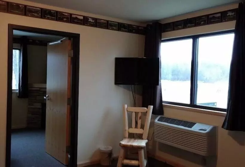 Hotelli Riverside Inn