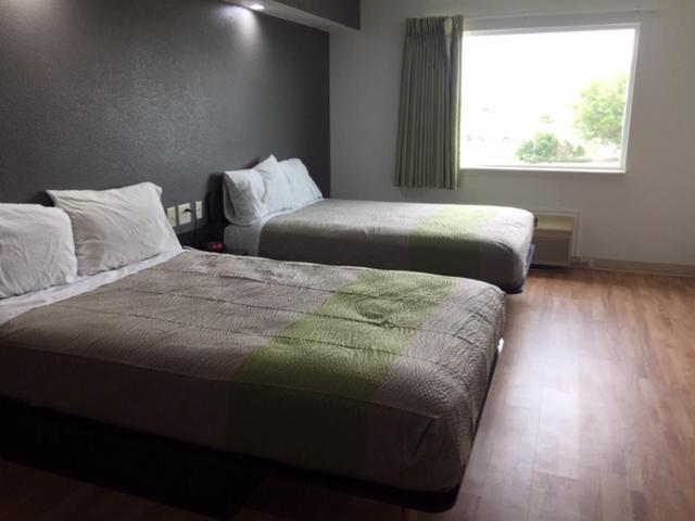 فندق Studio 6 Burleson