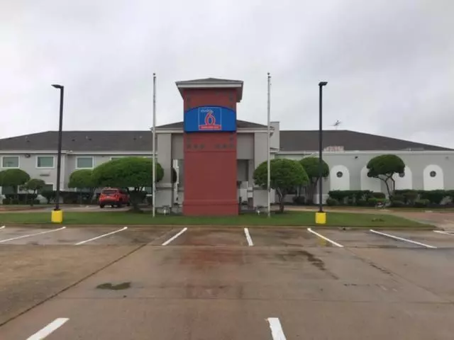 ホテル Studio 6 Burleson