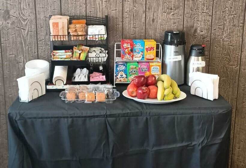 هتل Town House Motor Inn