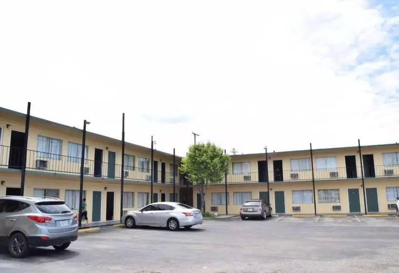 Imperial Motel
