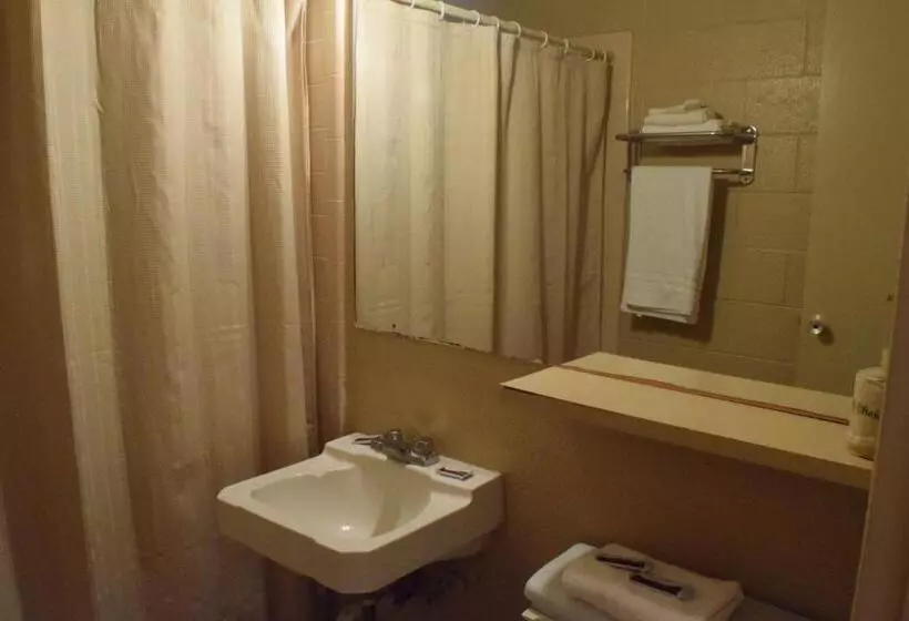Imperial Motel