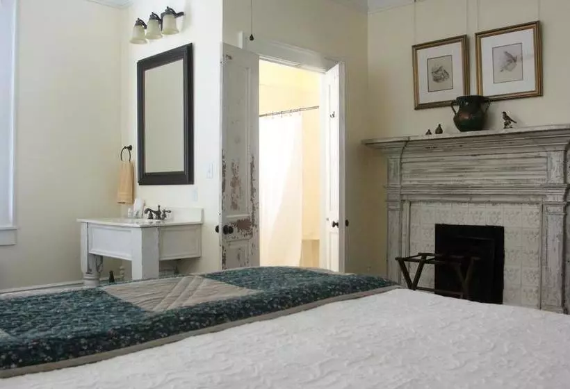Isabella Bed & Breakfast
