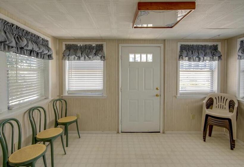 Majestic Hotel & Apartments