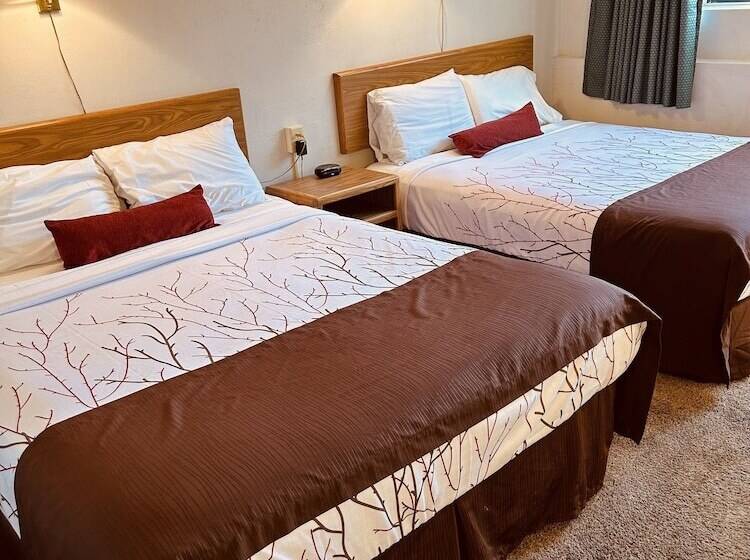 فندق على الطريق Aisling Suites The Midtown