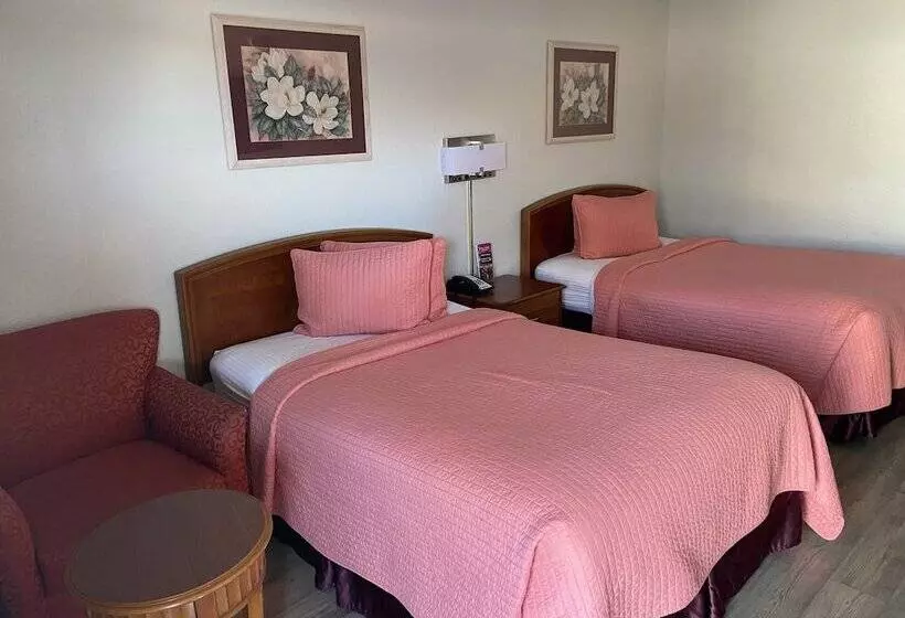 Motelli Colonial Inn