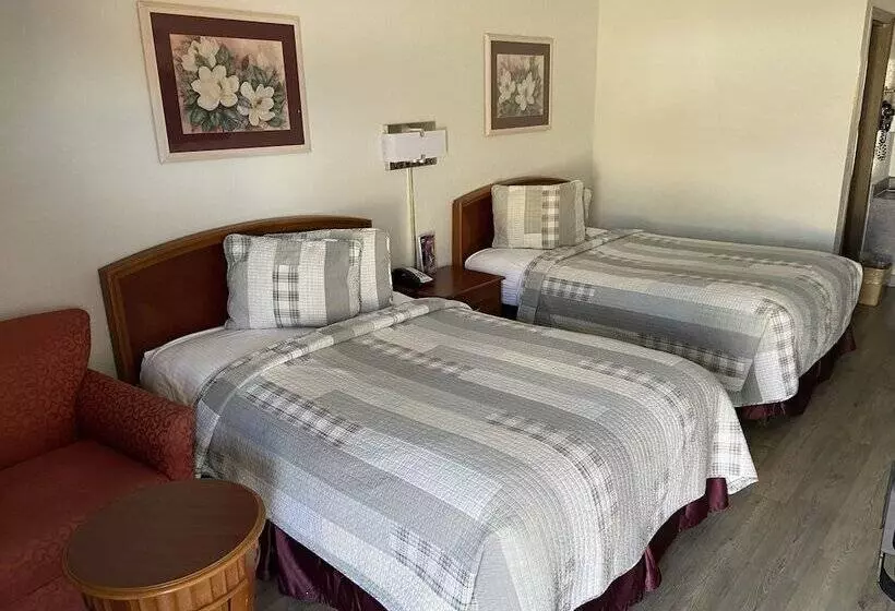 Motelli Colonial Inn