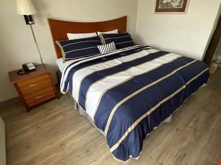 Motelli Colonial Inn