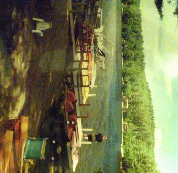 モーテル The Lodge At Loon Lake