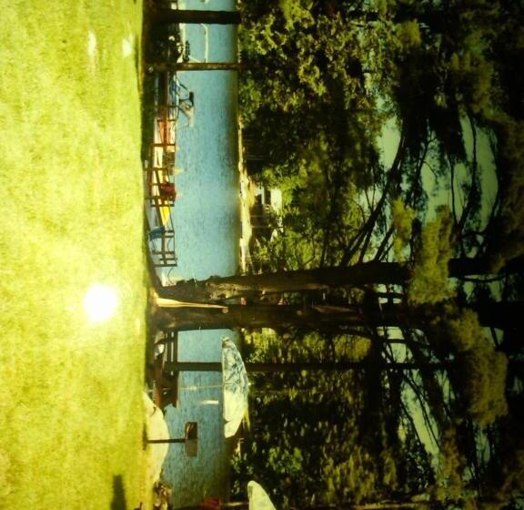 מוטל The Lodge At Loon Lake