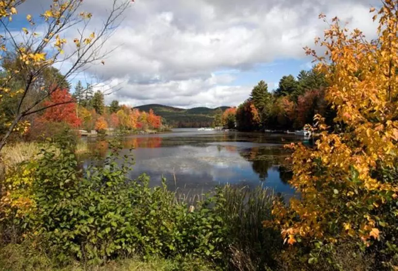モーテル The Lodge At Loon Lake