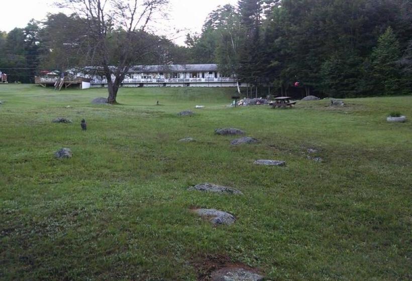 מוטל The Lodge At Loon Lake