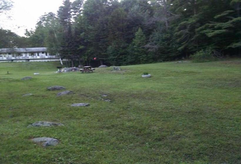 מוטל The Lodge At Loon Lake