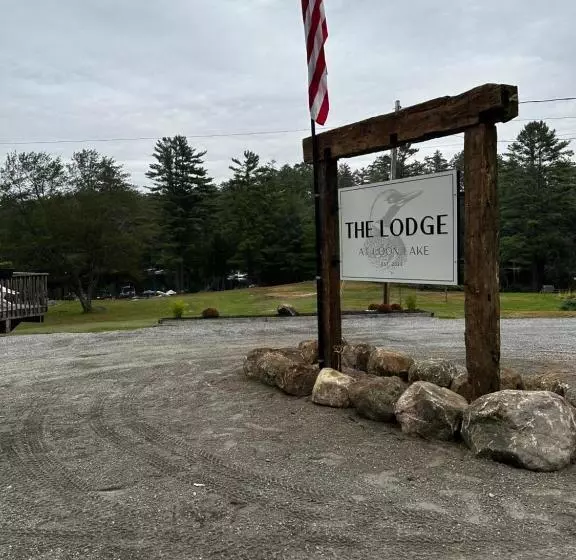 モーテル The Lodge At Loon Lake
