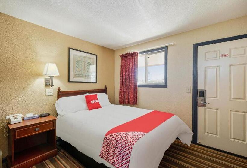 فندق على الطريق Luling Inn