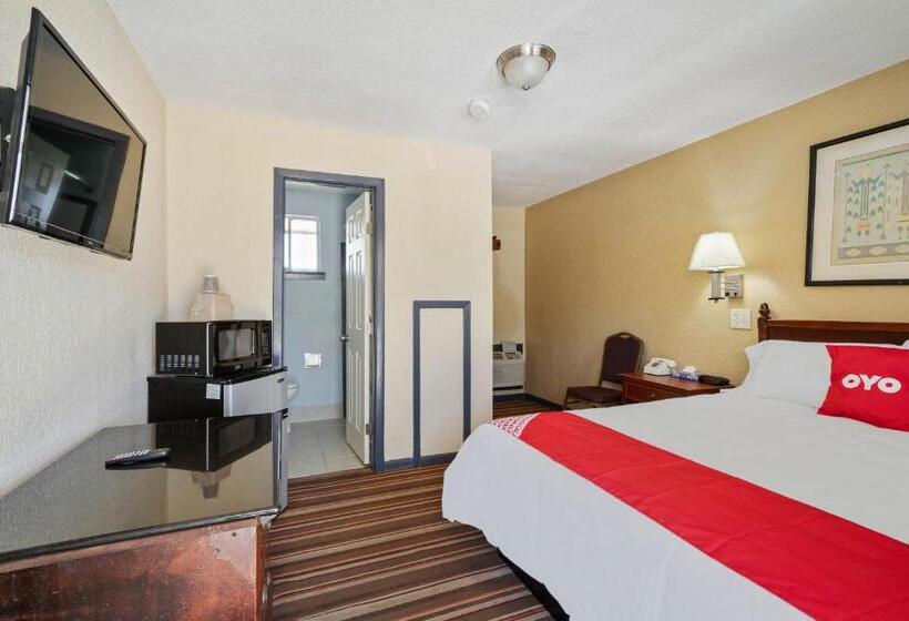 فندق على الطريق Luling Inn