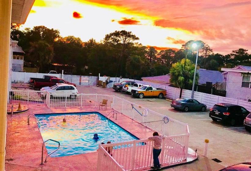 فندق على الطريق Sky Suites